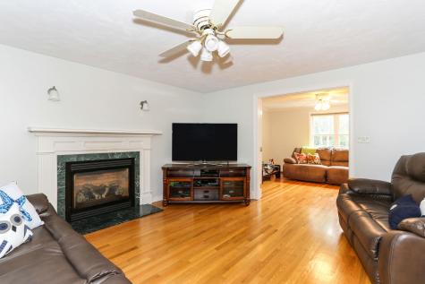 19 Maple Street Mashpee MA 02649