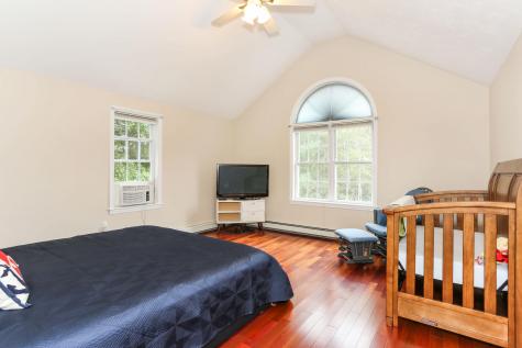 19 Maple Street Mashpee MA 02649