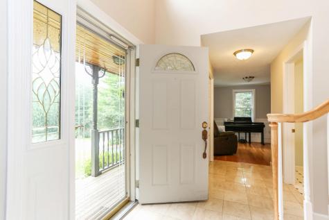 19 Maple Street Mashpee MA 02649