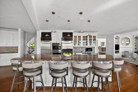 39 Naushon Road Falmouth MA 02540