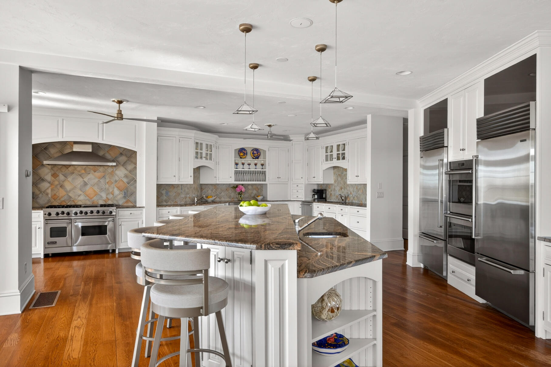 39 Naushon Road Falmouth MA 02540
