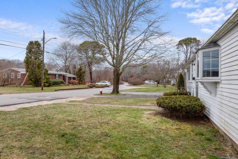 86 Seabrook Road Barnstable MA 02601