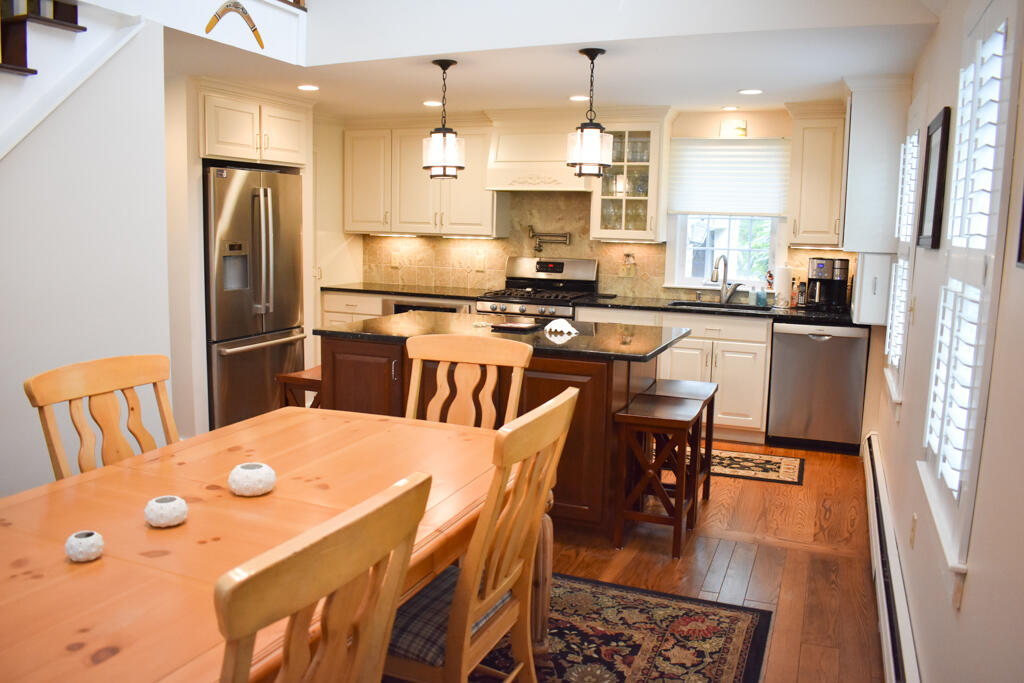 118 Hokum Rock Road Dennis MA 02638