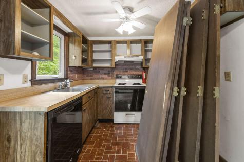 11 Shallow Pond Lane Falmouth MA 02536