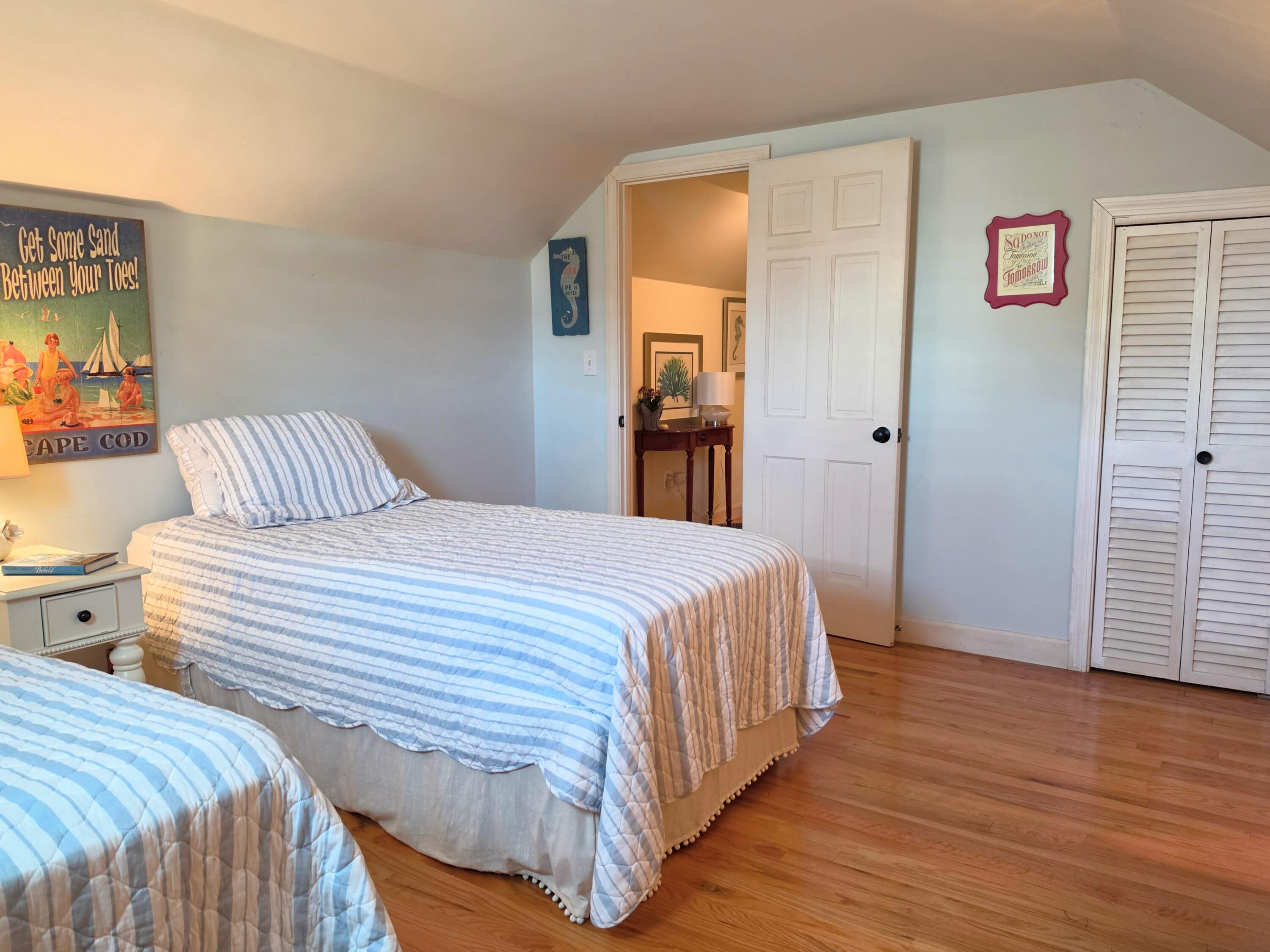 17 Captain York Road South Yarmouth MA 02664