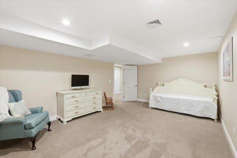140 Pheasant Hill Circle Barnstable MA 02635