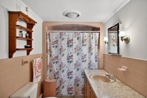 31 Conant Street Provincetown MA 02657