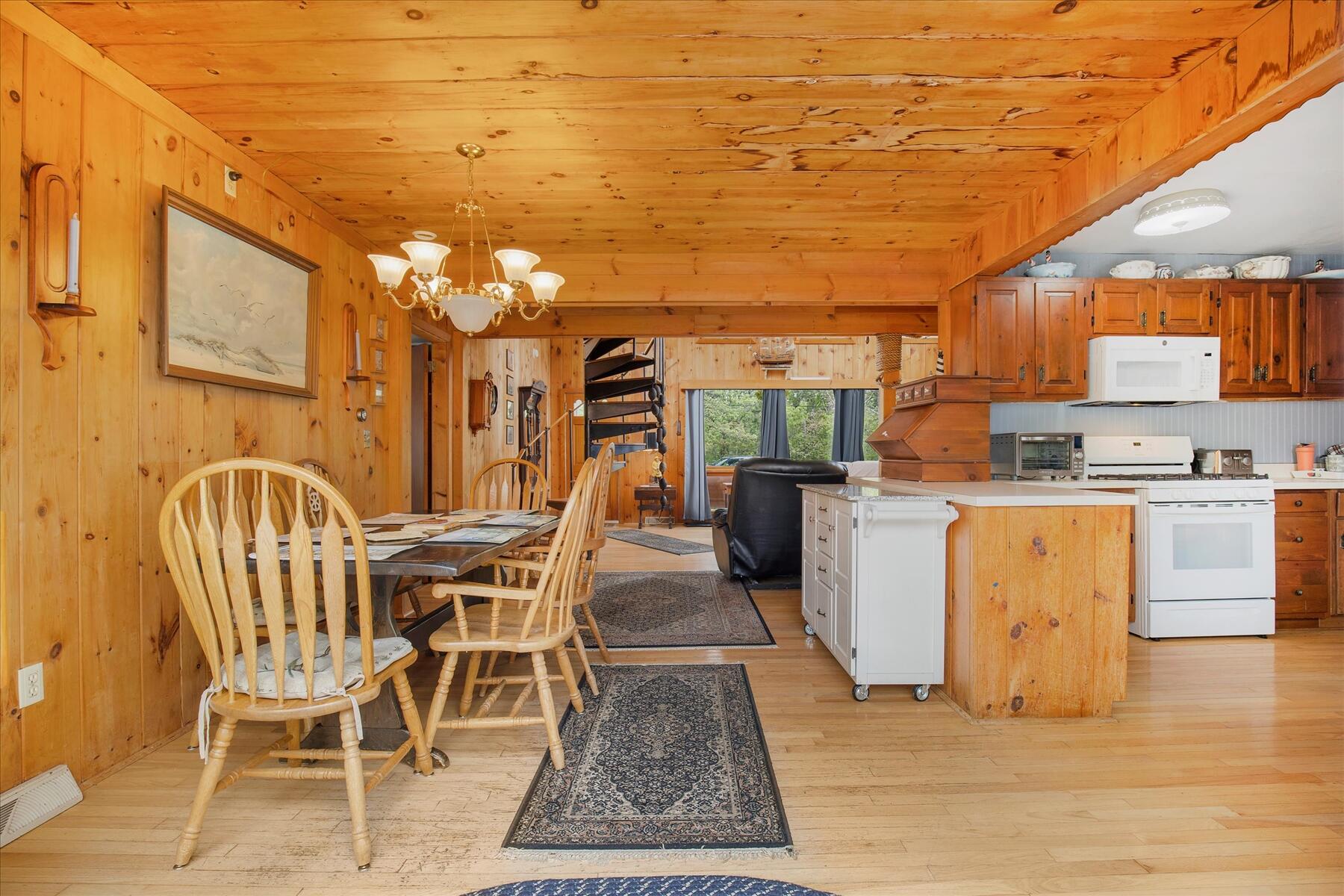 390 Brackett Road Eastham MA 02642