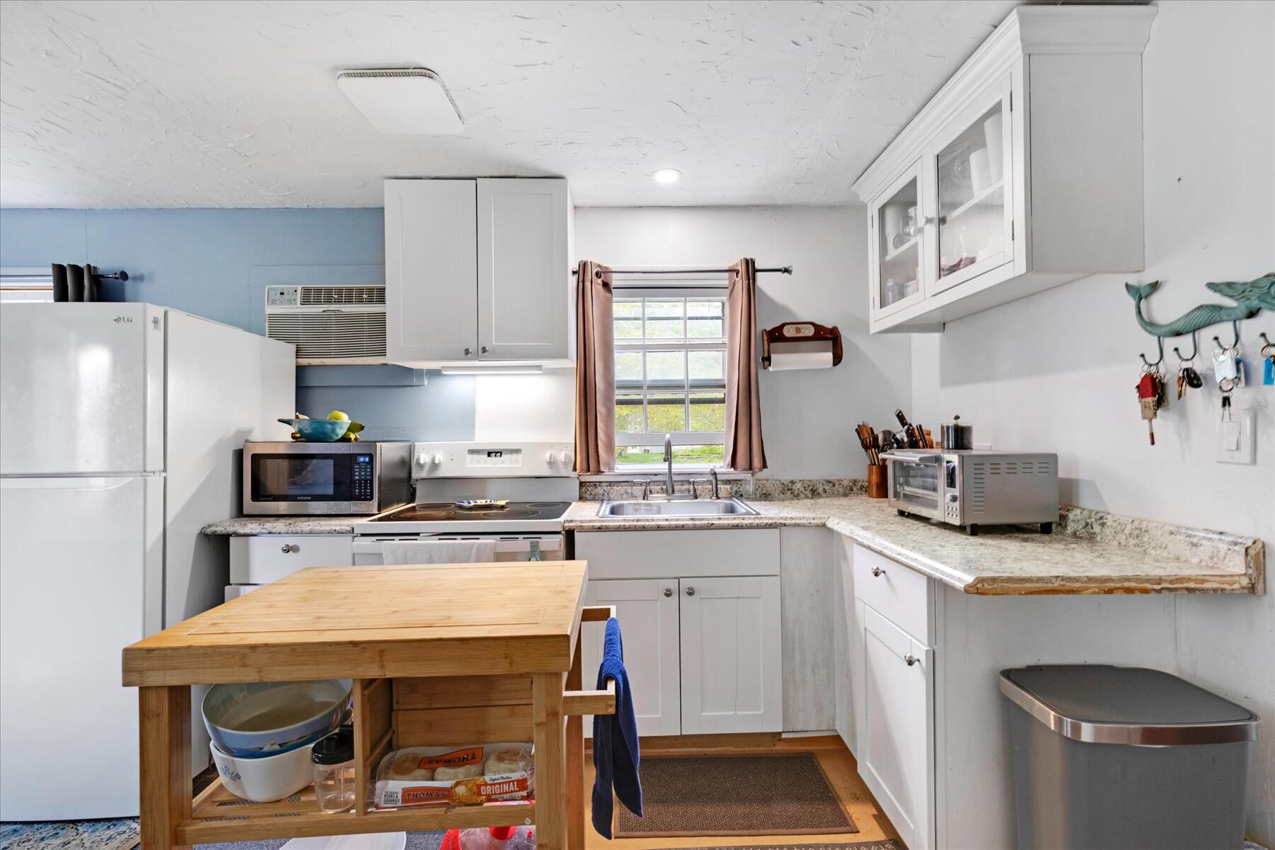 390 Brackett Road Eastham MA 02642