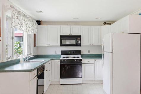 127 Pine Avenue Barnstable MA 02601