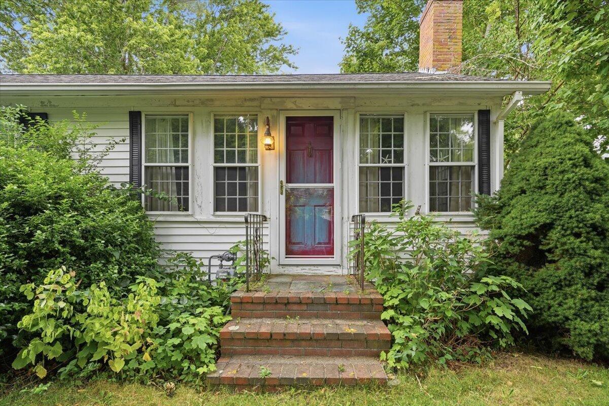 127 Pine Avenue Hyannis MA 02601