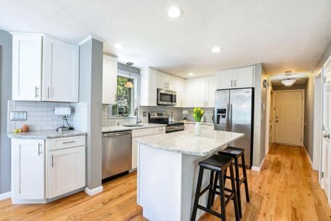 27 Dogwood Drive Sandwich MA 02644