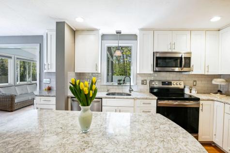 27 Dogwood Drive Sandwich MA 02644