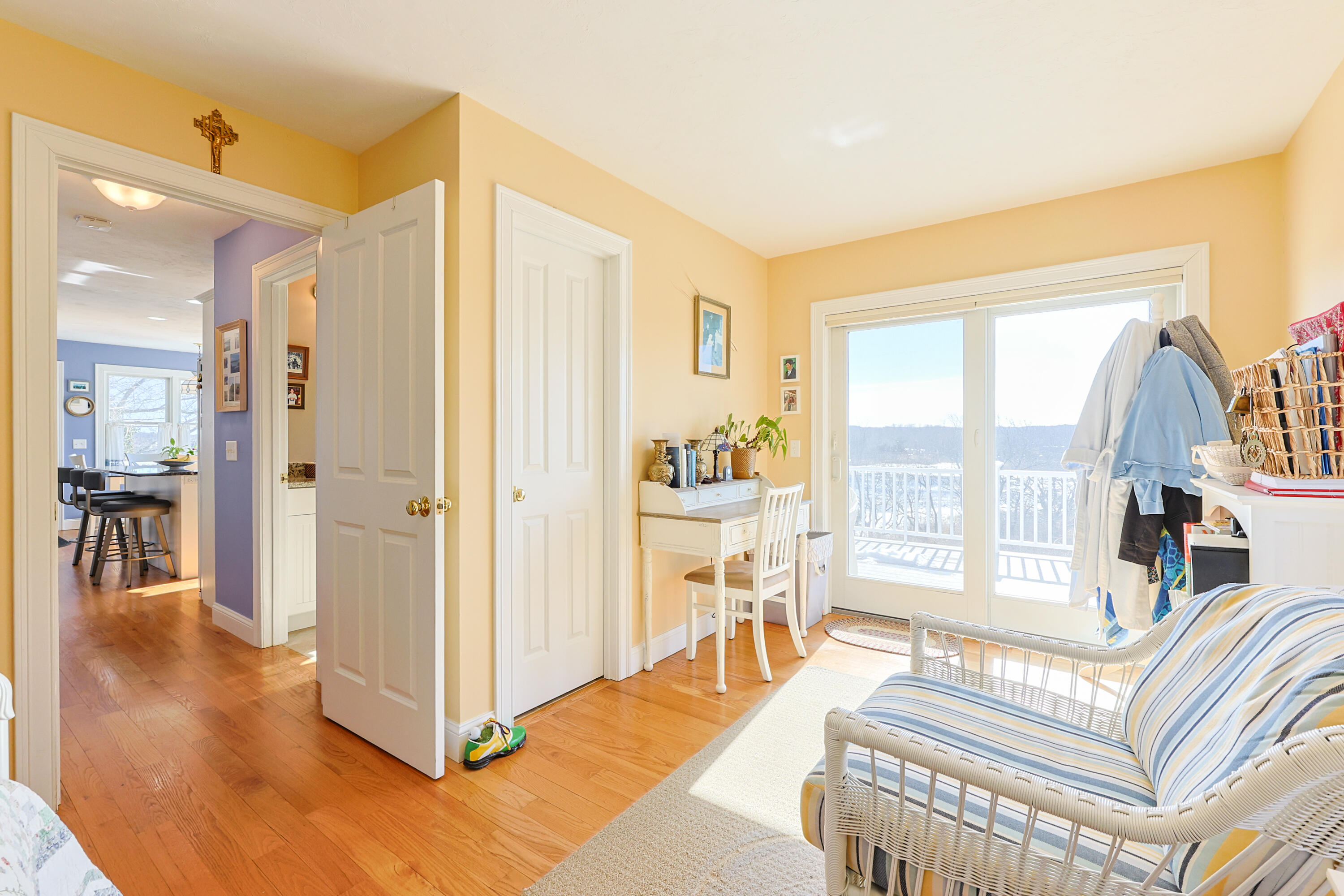 12 Burg Avenue MA 02563
