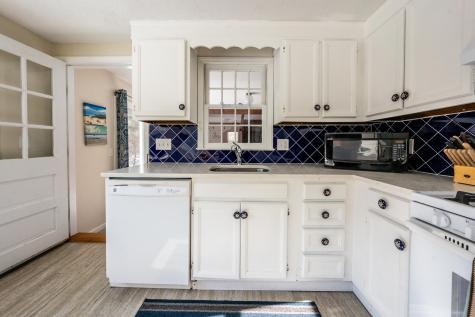 74 Robbins Circle Dennis MA 02638