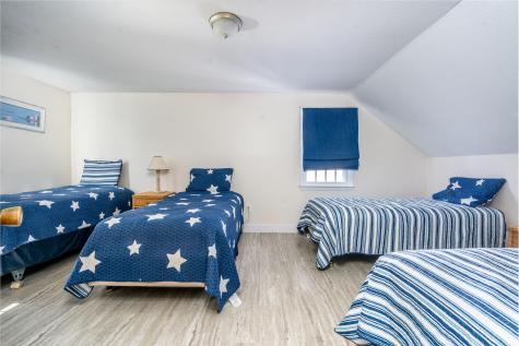 74 Robbins Circle Dennis MA 02638