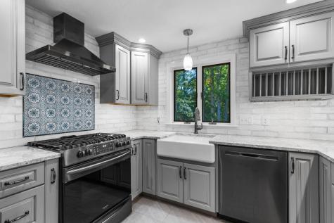 2 Fairway Circle Sandwich MA 02563