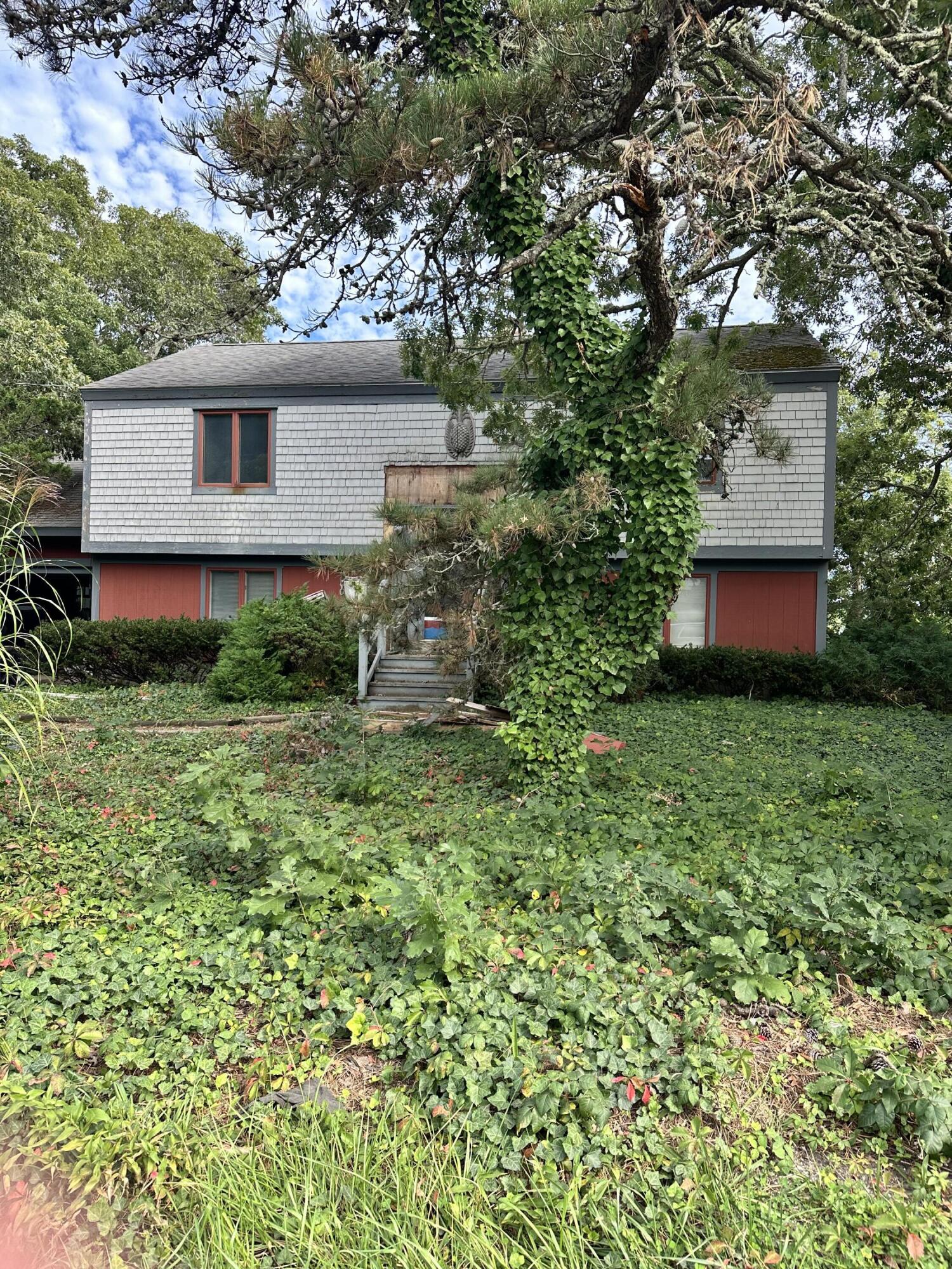 262 Monomoscoy Road Mashpee MA 02649