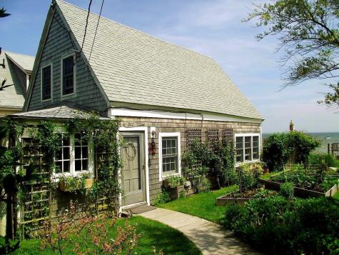 593 Commercial Street Provincetown MA 02657
