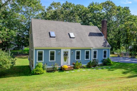 47 Blackthorn Path Forestdale MA 02644