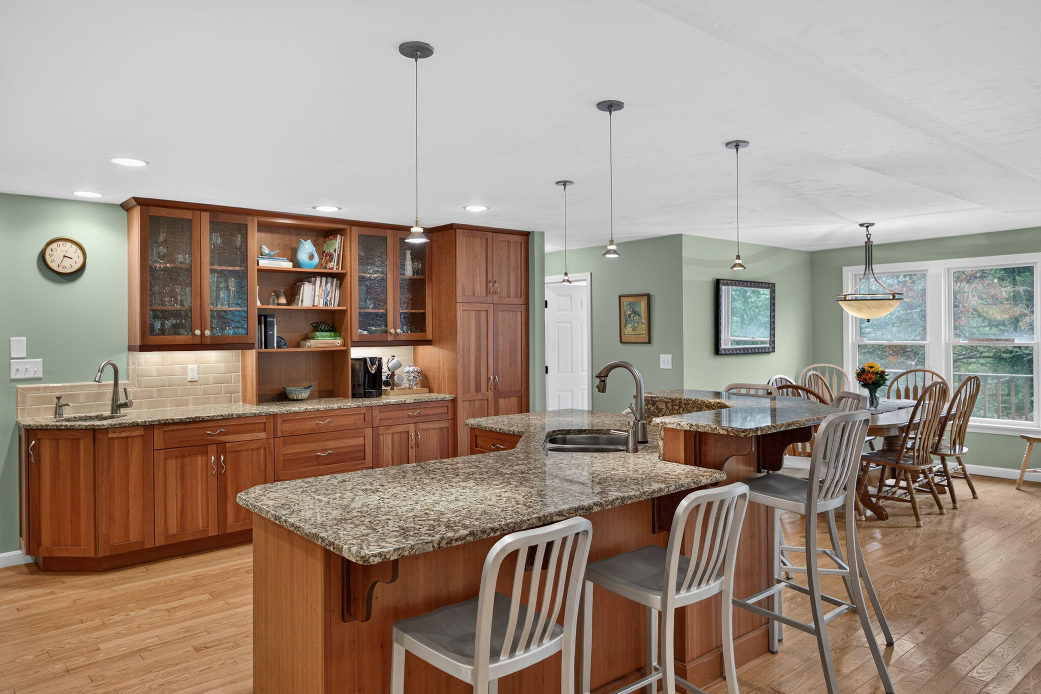 2118 Main Street Chatham MA 02633