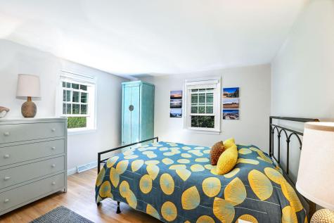 31 Garrison Road Falmouth MA 02540
