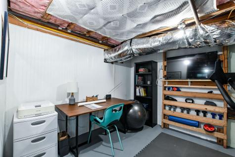 31 Garrison Road Falmouth MA 02540