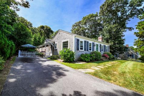 31 Garrison Road Falmouth MA 02540