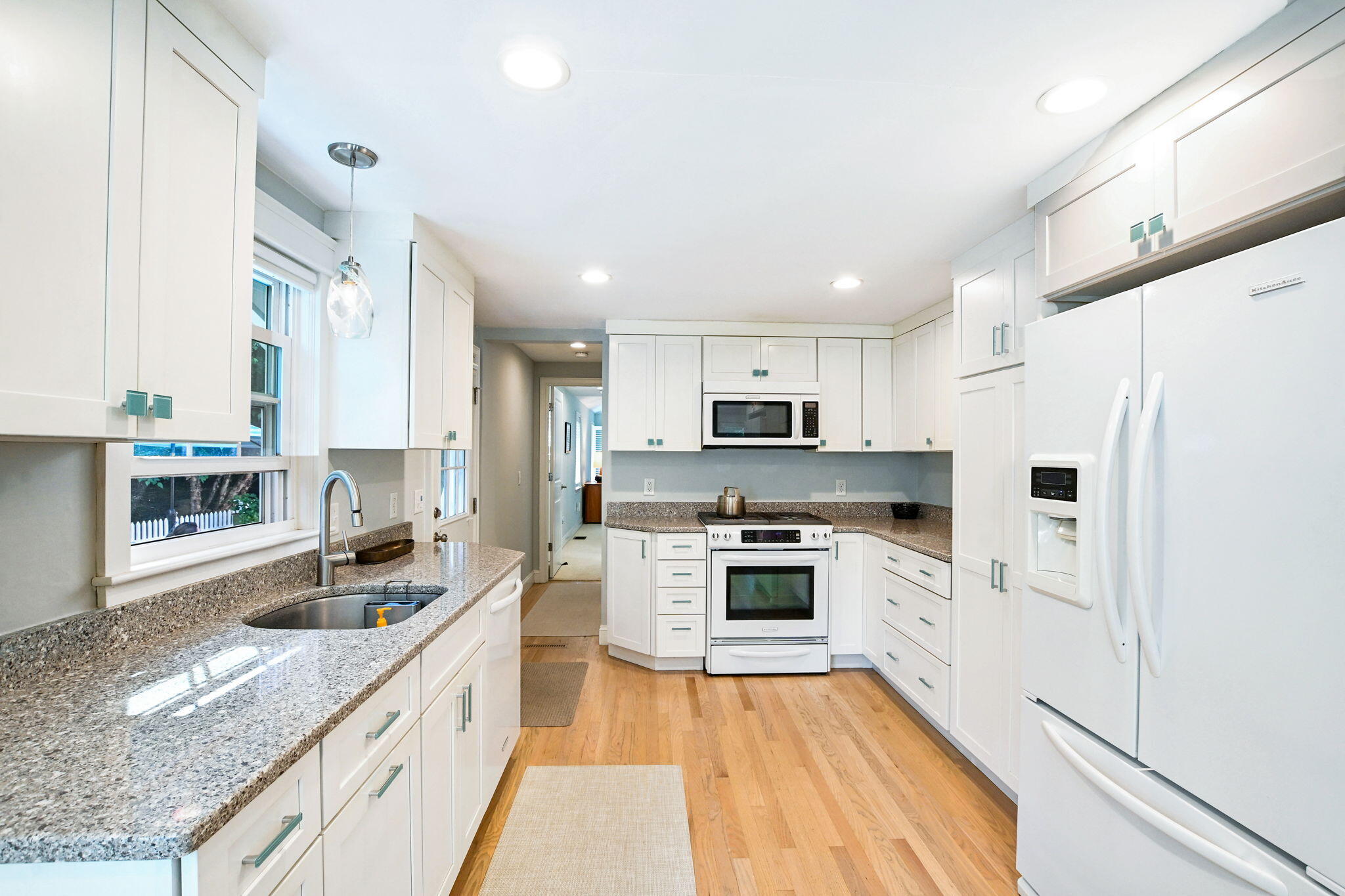 31 Garrison Road Falmouth MA 02540