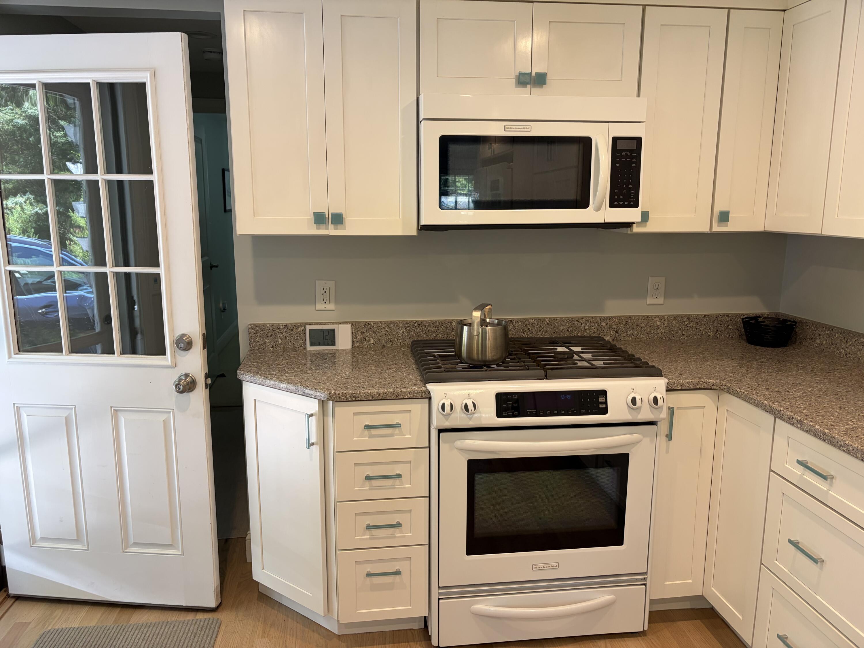 31 Garrison Road Falmouth MA 02540