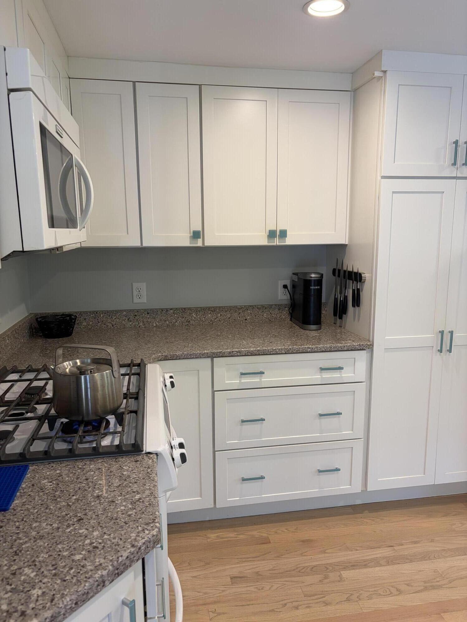 31 Garrison Road Falmouth MA 02540