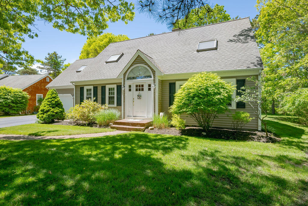 37 Square Rigger Lane Barnstable MA 02601