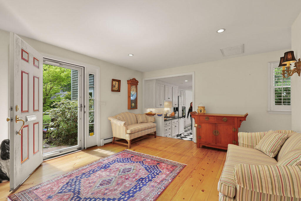 181 Pleasant Street Yarmouth MA 02664