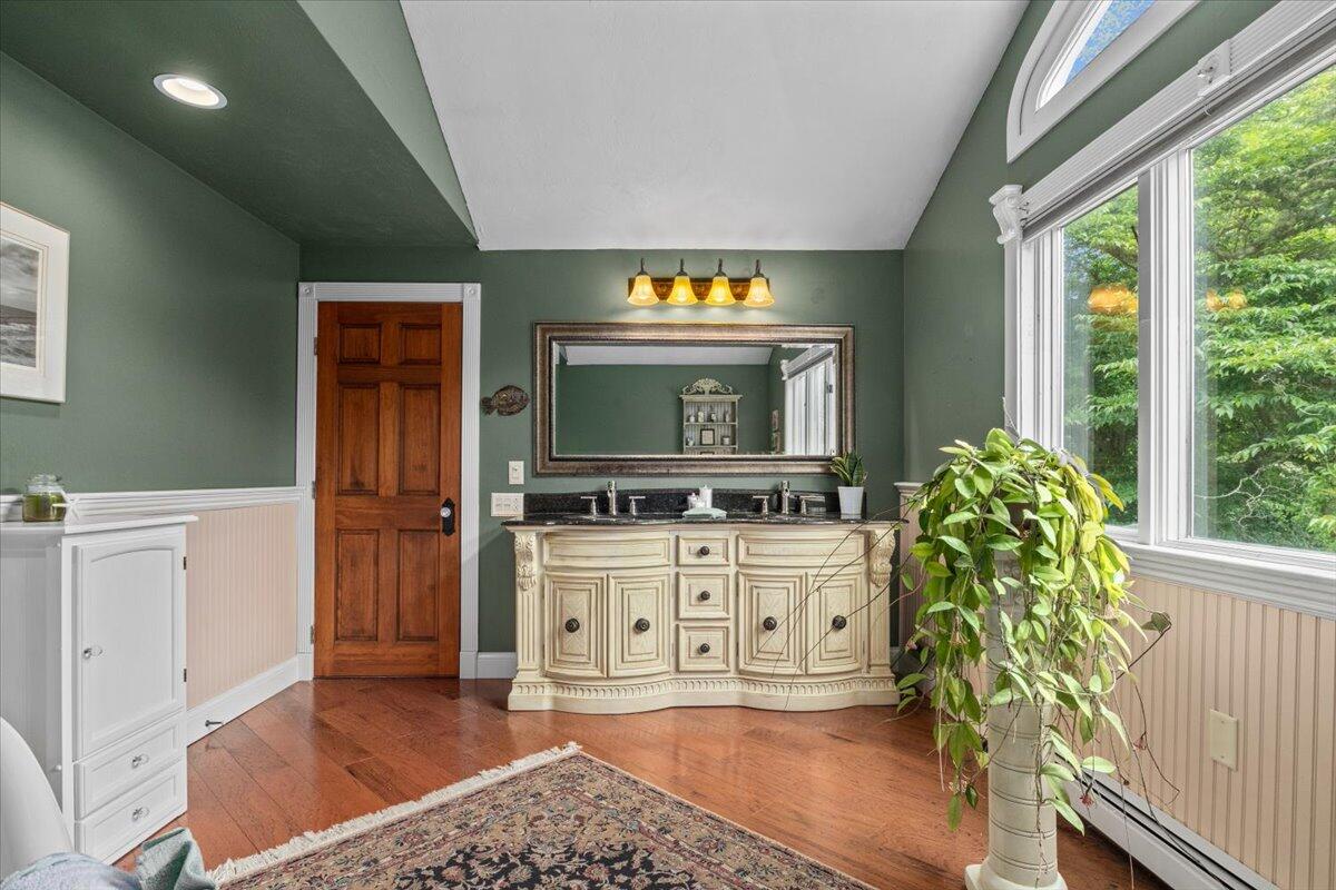 3 Wolf Road Bourne MA 02532