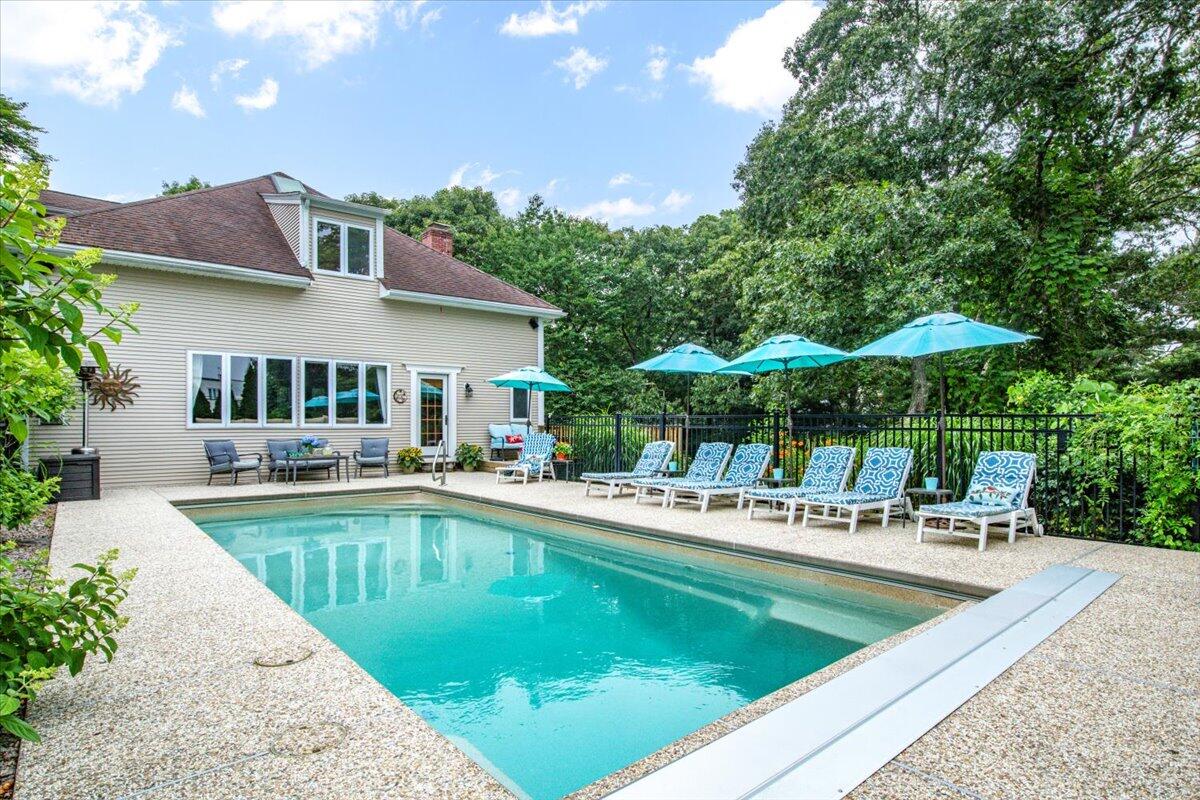 3 Wolf Road Bourne MA 02532