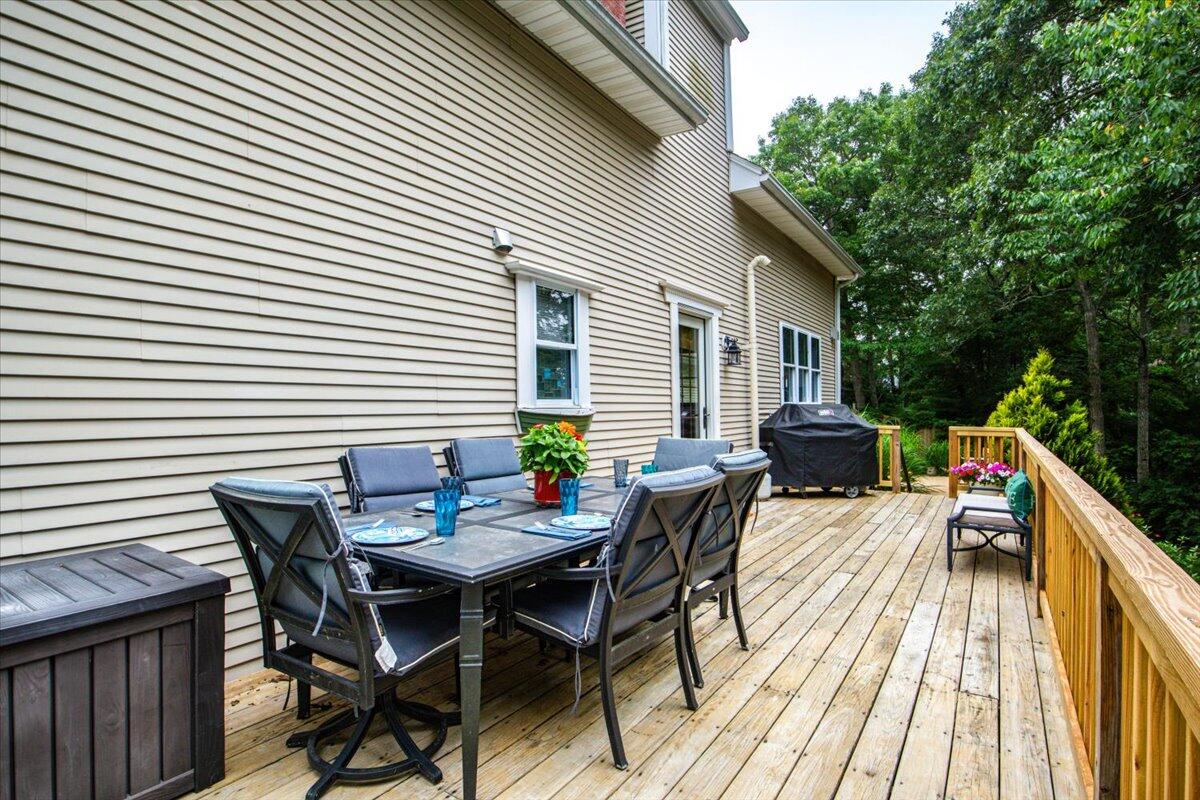 3 Wolf Road Bourne MA 02532