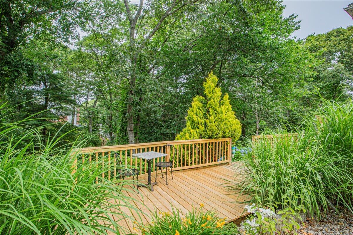 3 Wolf Road Bourne MA 02532