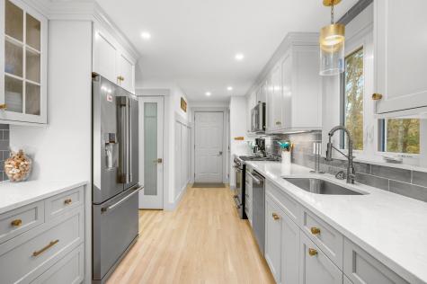 5 Evelyns Drive Harwich MA 02645