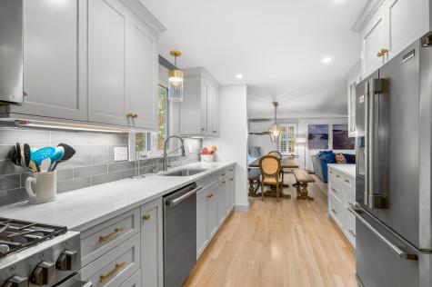 5 Evelyns Drive Harwich MA 02645