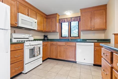 28 Fresh Pond Circle Dennis MA 02660