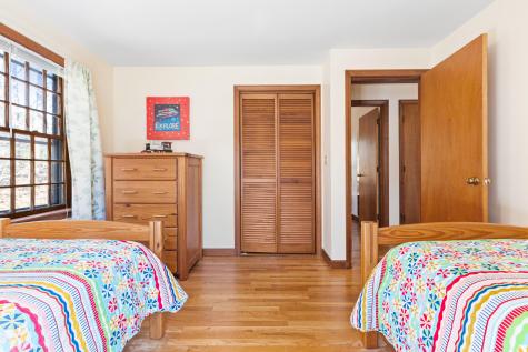 28 Fresh Pond Circle Dennis MA 02660
