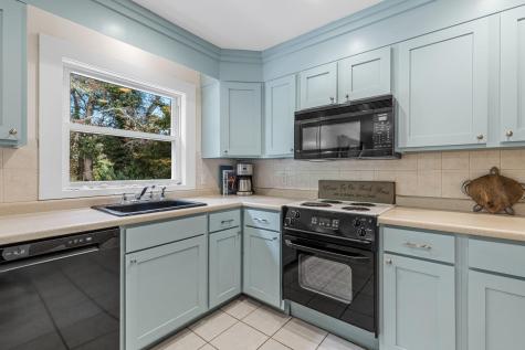22 Acorn Drive Falmouth MA 02540