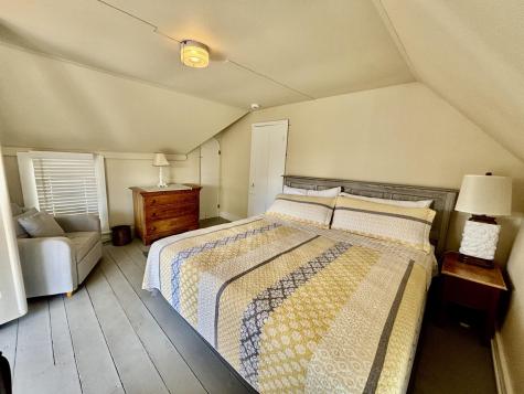 15 Pequot Avenue Oak Bluffs MA 02557
