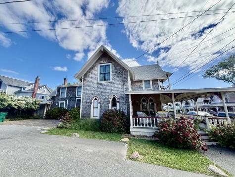 15 Pequot Avenue Oak Bluffs MA 02557