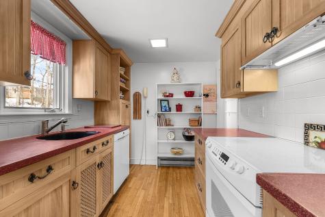 29 Oak Ridge Road Sandwich MA 02537