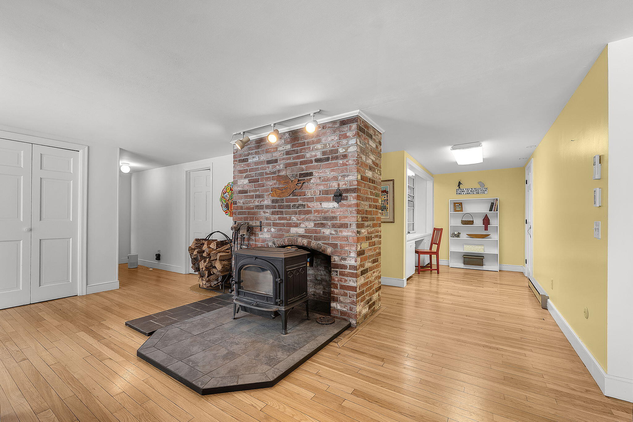 29 Oak Ridge Road Sandwich MA 02537