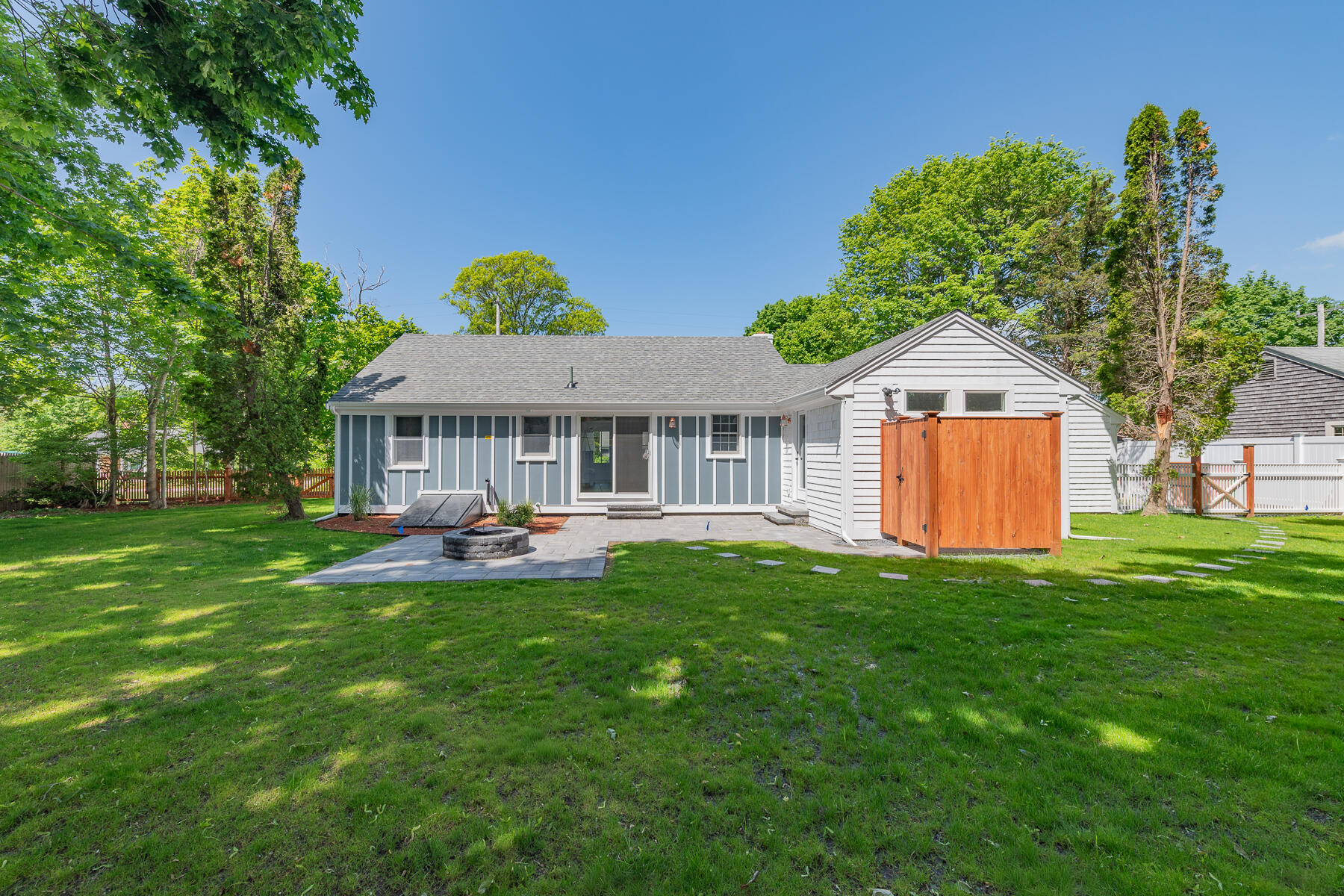 16 Carolyn Lane East Falmouth MA 02536