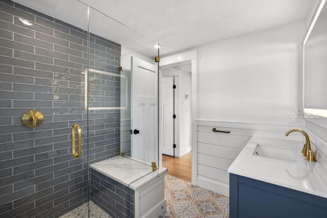 16 Carolyn Lane Falmouth MA 02536