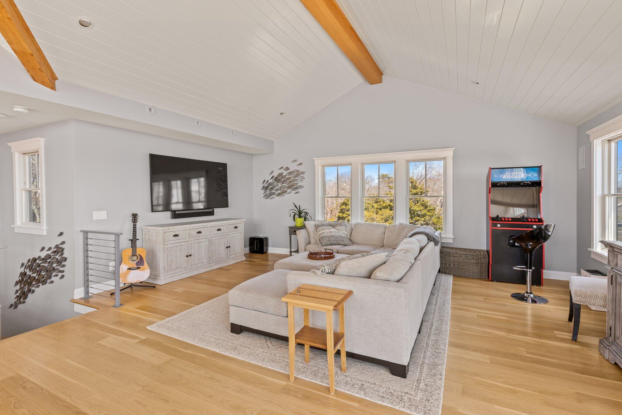 87 Oyster Pond Road Falmouth MA 02540