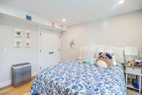 87 Oyster Pond Road Falmouth MA 02540